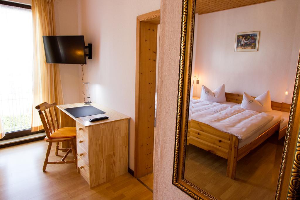 Pension Zum-Ratsherrn Friedrichroda Ruang foto