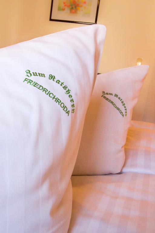 Pension Zum-Ratsherrn Friedrichroda Ruang foto