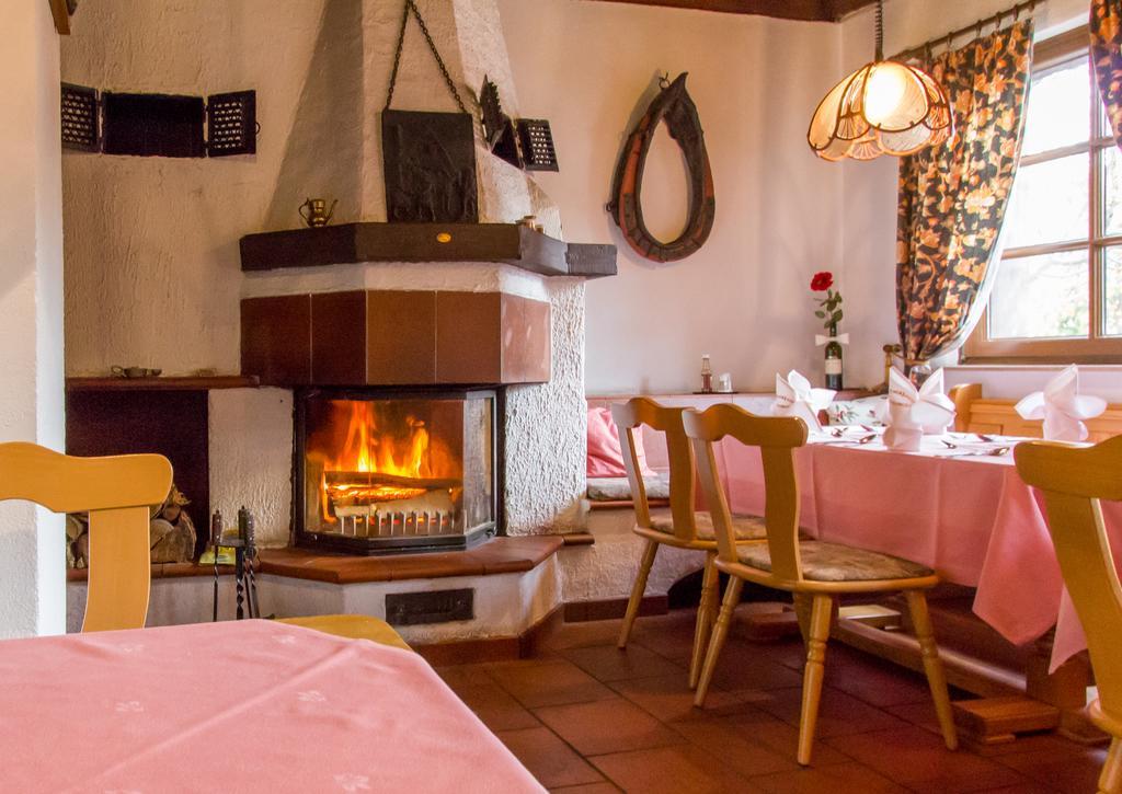 Pension Zum-Ratsherrn Friedrichroda Bagian luar foto