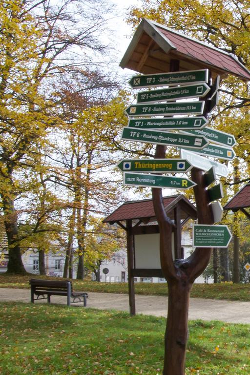 Pension Zum-Ratsherrn Friedrichroda Bagian luar foto